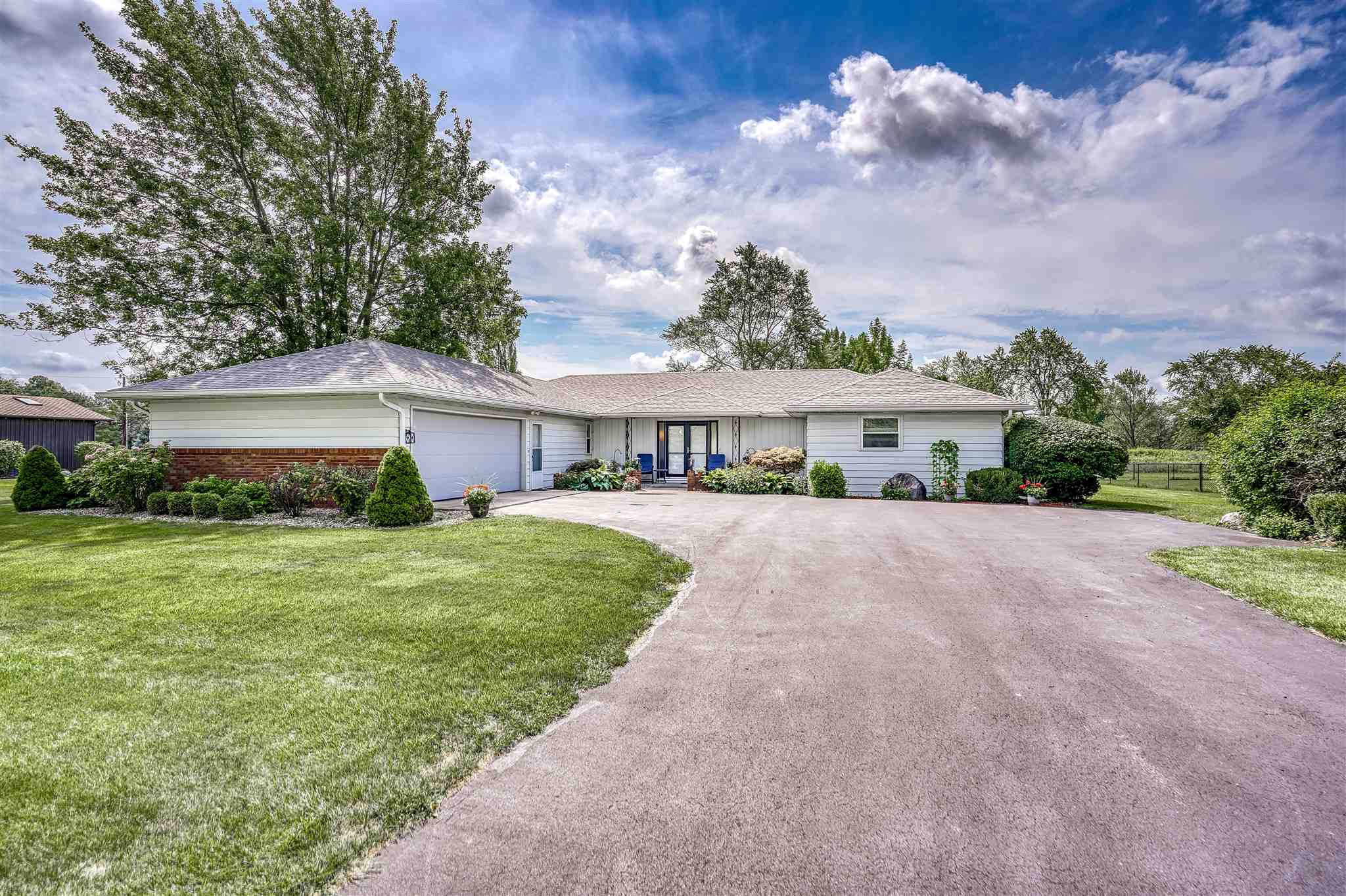 4221 Rurode Lane Fort Wayne, IN 46809 - Photo 1 of 36 Gallery Image 1
