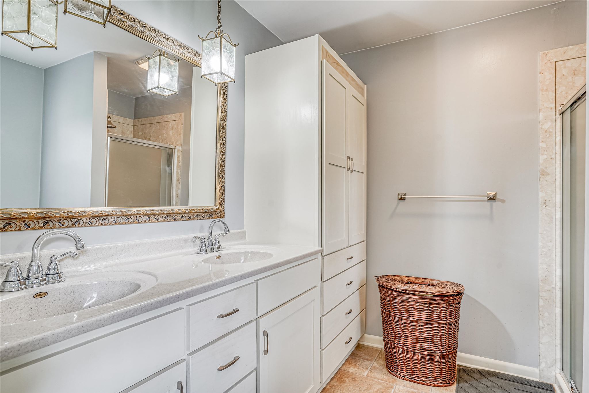 4221 Rurode Lane Fort Wayne, IN 46809 - Photo 18 of 36 Gallery Image 18