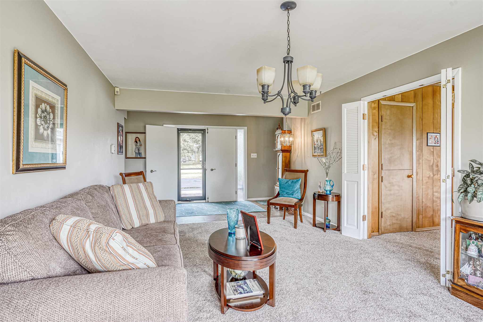 4221 Rurode Lane Fort Wayne, IN 46809 - Photo 6 of 36 Gallery Image 6