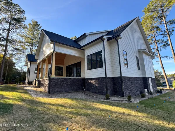 $1,350,000 | 730 Diamondhead Drive South, Pinehurst, NC 28374