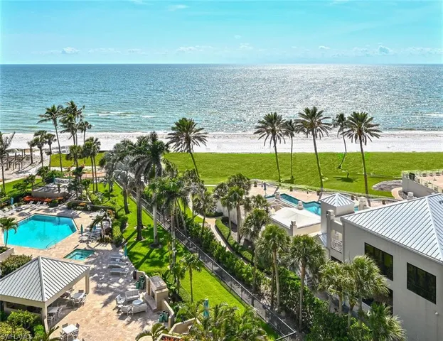 $13,500 | 4551 Gulf Shore Boulevard North, Unit 1001, Naples, FL 34103