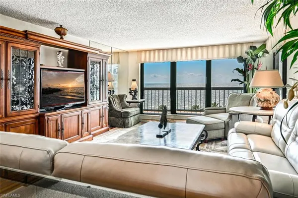 $13,500 | 4551 Gulf Shore Boulevard North, Unit 1001, Naples, FL 34103