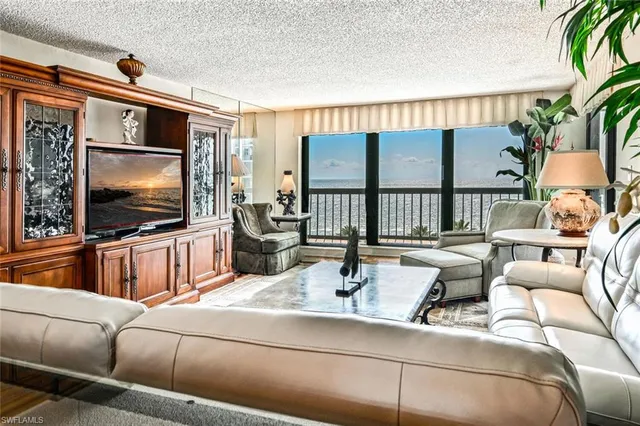 $13,500 | 4551 Gulf Shore Boulevard North, Unit 1001, Naples, FL 34103