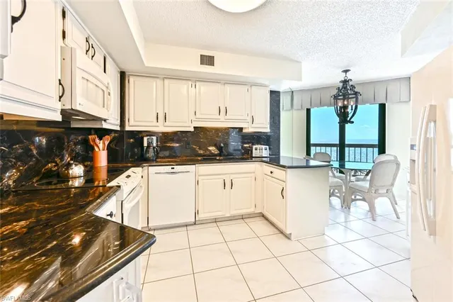 $13,500 | 4551 Gulf Shore Boulevard North, Unit 1001, Naples, FL 34103