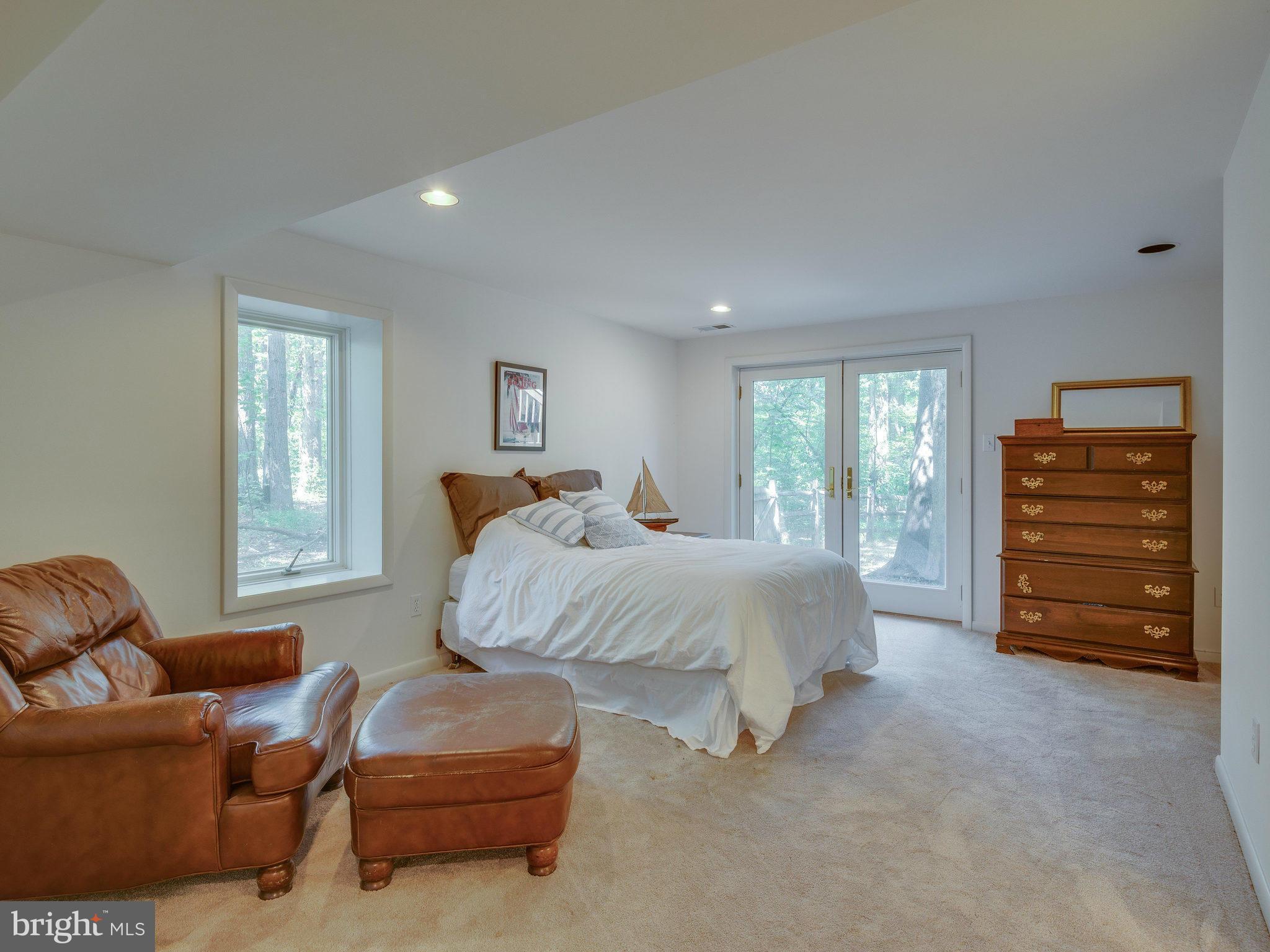 12370 Lima Lane Reston, VA 20191 - Photo 18 of 30 Bedroom