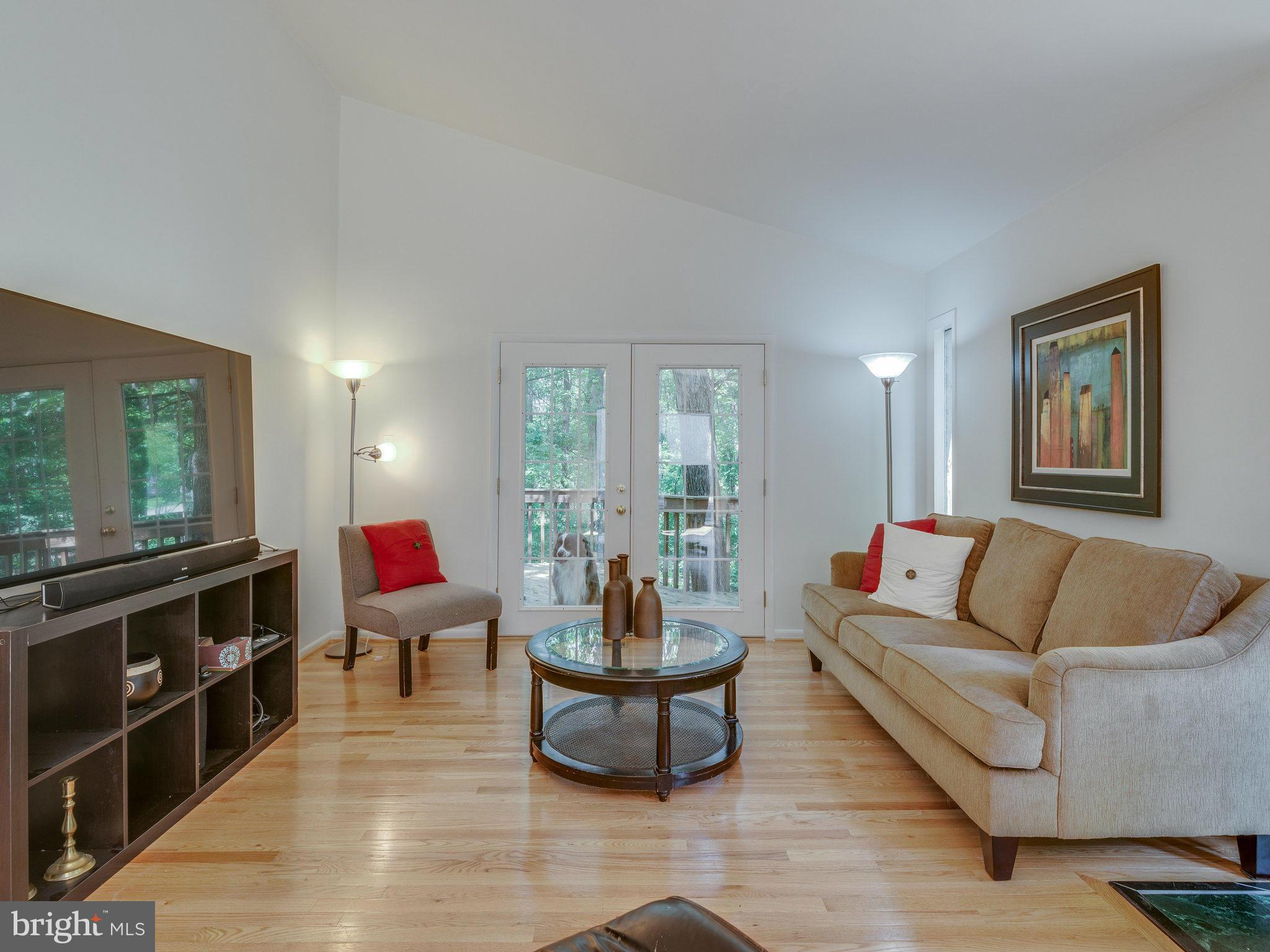 12370 Lima Lane Reston, VA 20191 - Photo 5 of 30 Family Room