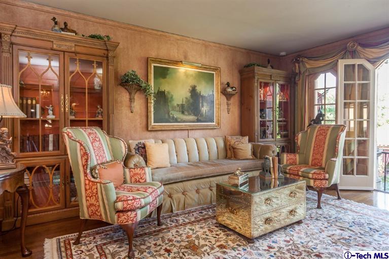 1126 Hillcrest Avenue Pasadena, CA 91106 - Photo 31 of 67 a living room with furniture and a large window