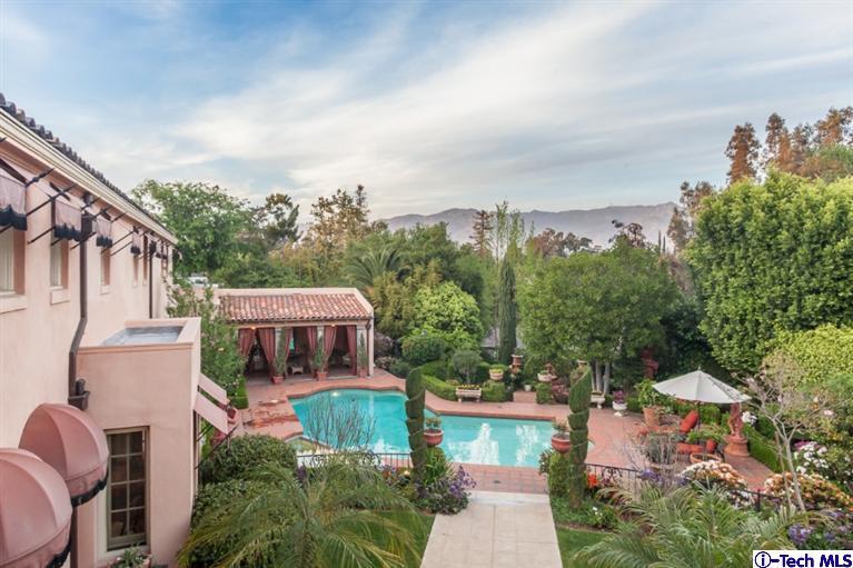 1126 Hillcrest Avenue Pasadena, CA 91106 - Photo 33 of 67 a view of a house with a garden