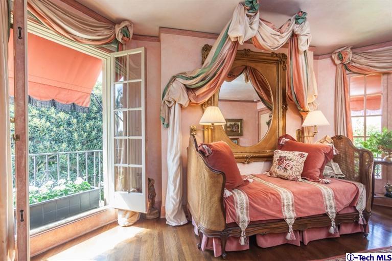 1126 Hillcrest Avenue Pasadena, CA 91106 - Photo 35 of 67 a bedroom with a bed and a window