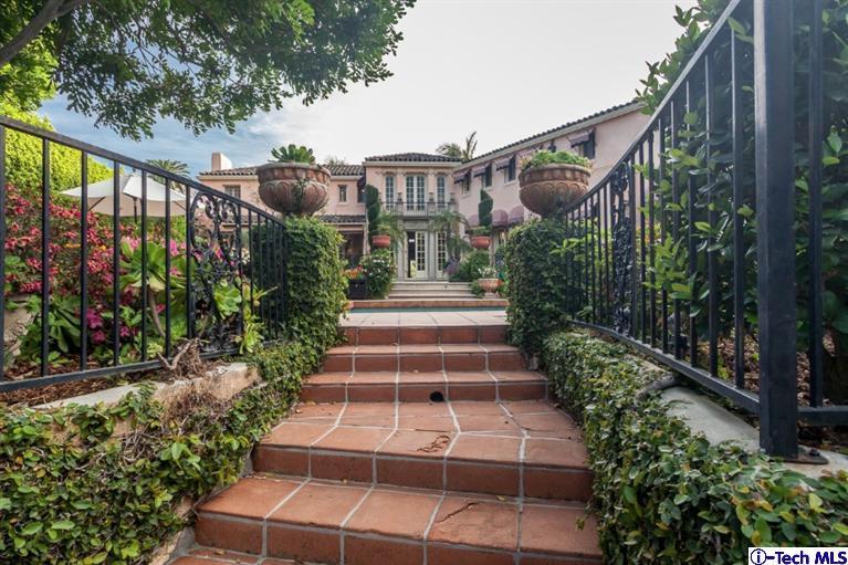 1126 Hillcrest Avenue Pasadena, CA 91106 - Photo 50 of 67 a view of a pathway with flower plants