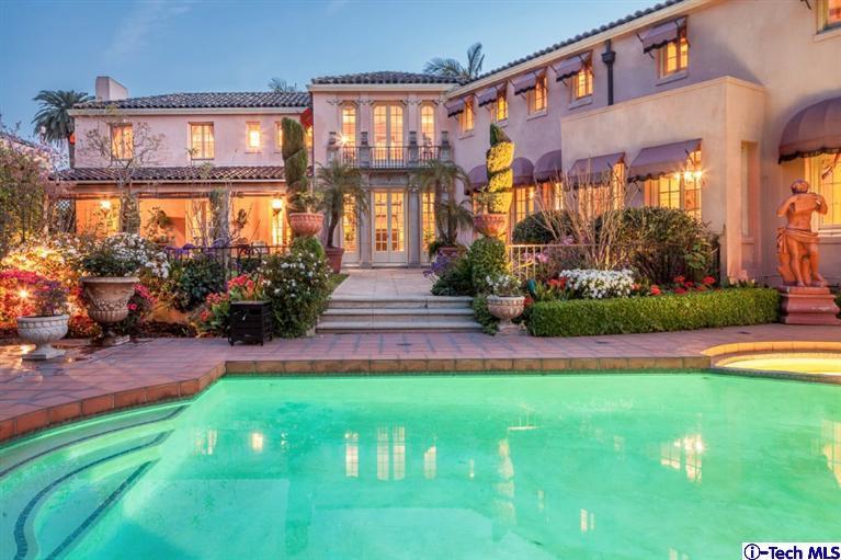 1126 Hillcrest Avenue Pasadena, CA 91106 - Photo 65 of 67 a front view of a house with a yard