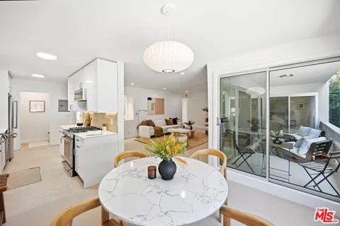 $1,500,000 | 516 San Vicente Boulevard, Unit 206, Santa Monica, CA 90402