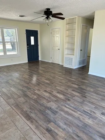 $1,850 | 1307 West Palm Drive, Aransas Pass, TX 78336