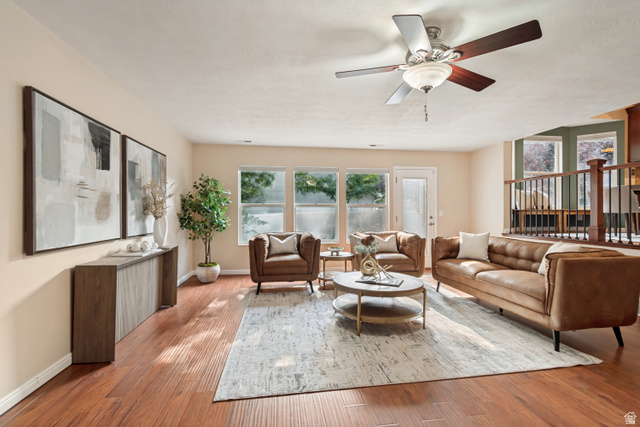 11798 Spiraea Way Draper, UT 84020 - Photo 9 of 21 Living room