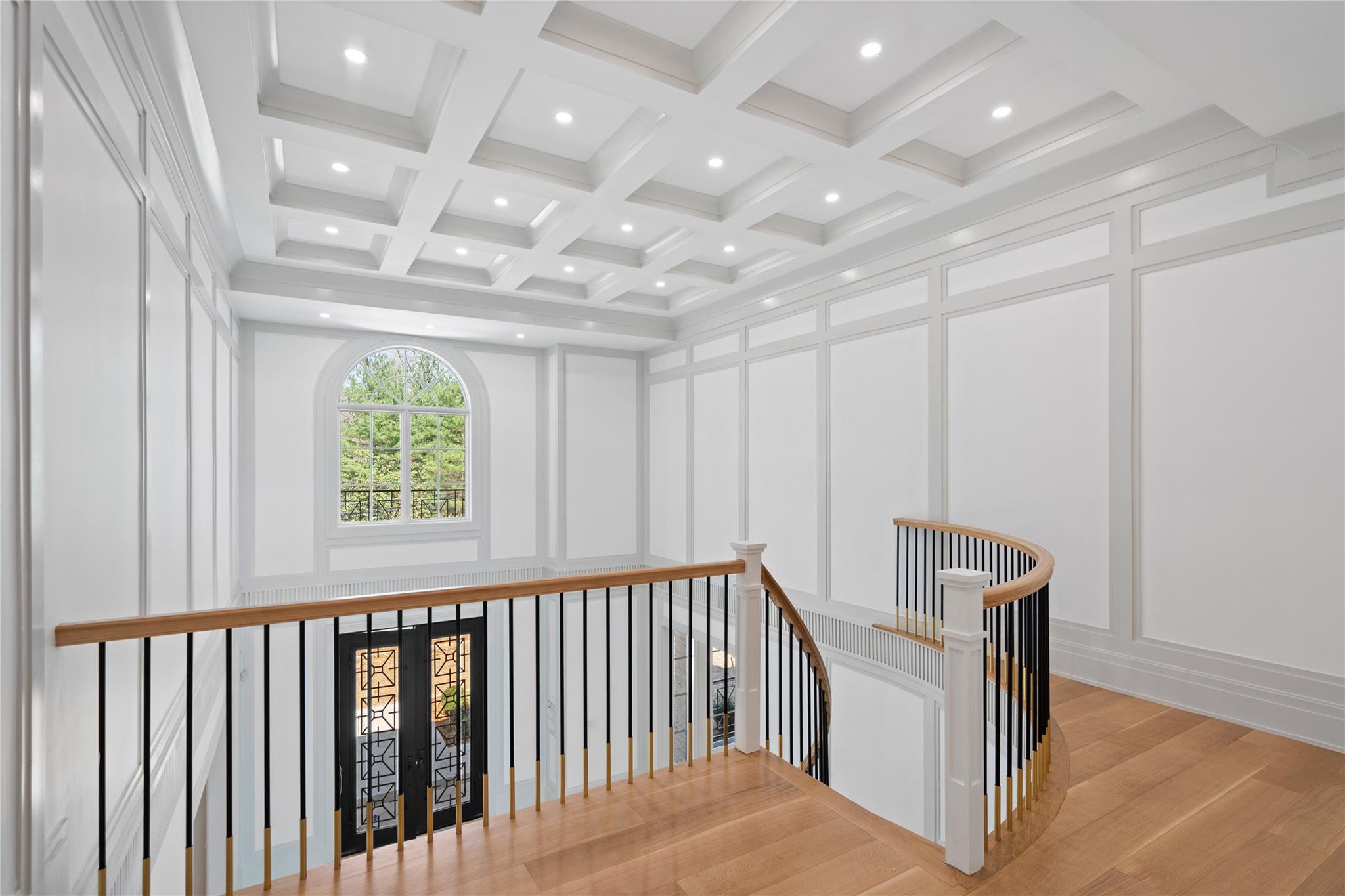 20 Knollwood Road Muttontown, NY 11545 - Photo 20 of 41 Second floor landing