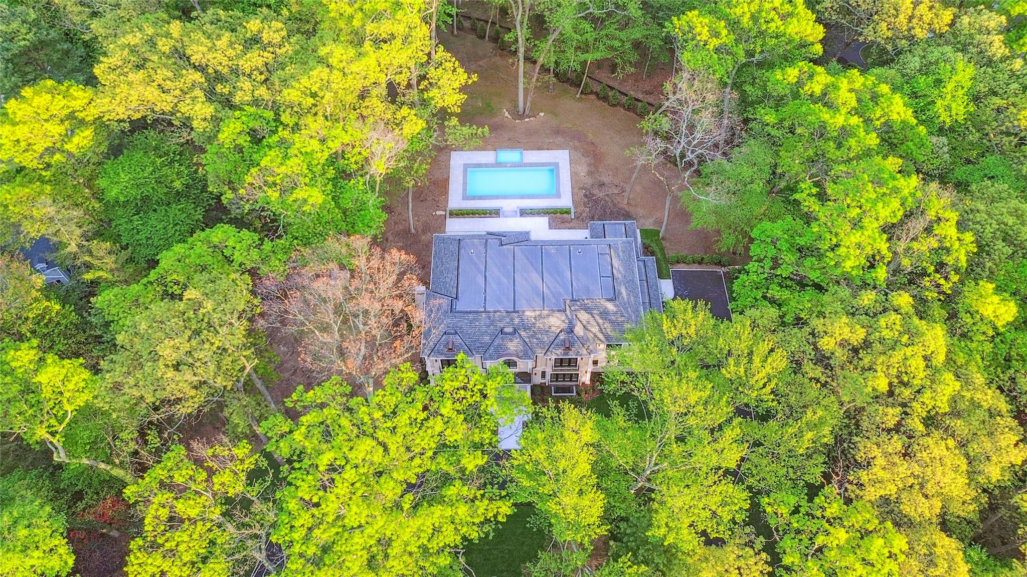 20 Knollwood Road Muttontown, NY 11545 - Photo 39 of 41 Aerial view of property and surrounding area