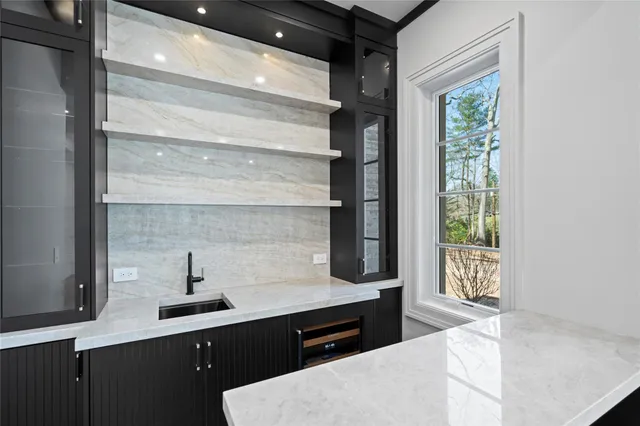 $5,995,999 | 20 Knollwood Road, Muttontown, NY 11545