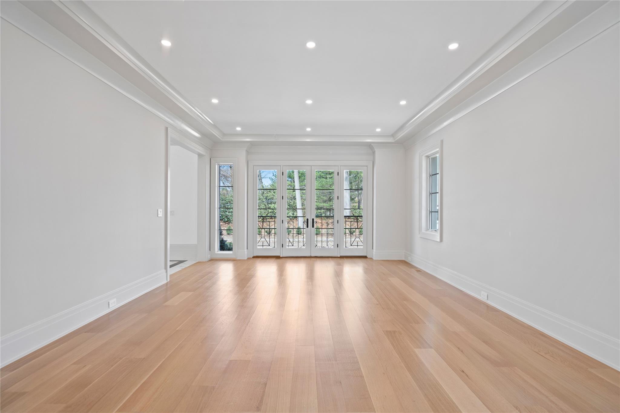 20 Knollwood Road Muttontown, NY 11545 - Photo 10 of 41 Formal living room