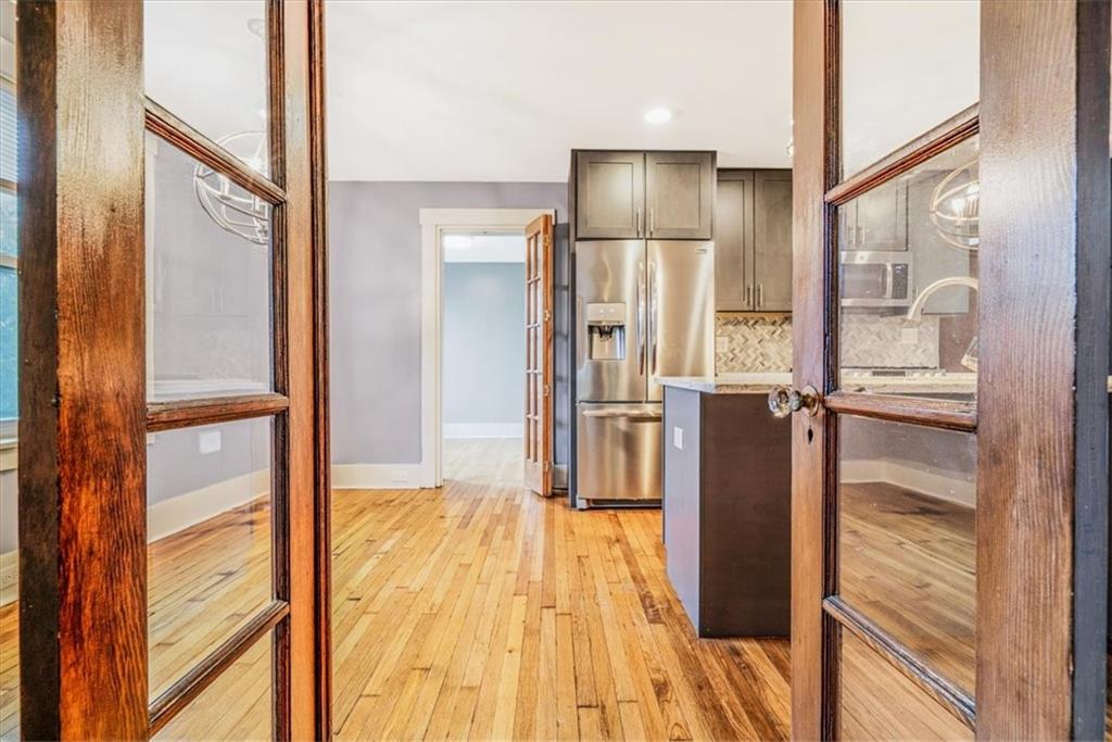 200 Spring Avenue Pittsburgh, PA 15202 - Photo 18 of 43 a view of gallery with wooden floor