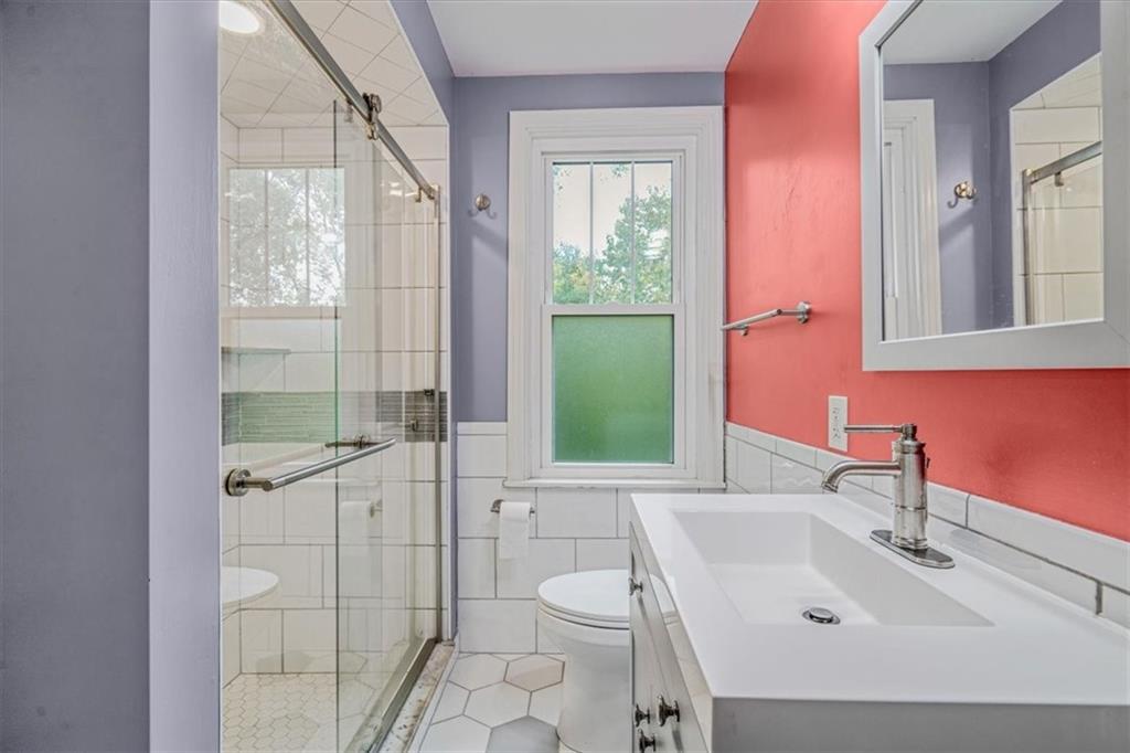 200 Spring Avenue Pittsburgh, PA 15202 - Photo 30 of 43 a bathroom with a sink toilet and shower