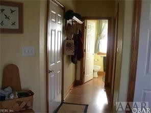 160 Elliott Road Aydlett, NC 27916 - Photo 14 of 32 HALLWAY