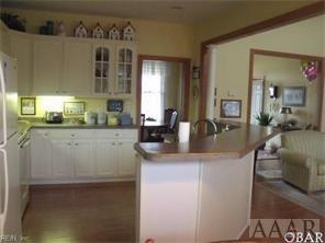 160 Elliott Road Aydlett, NC 27916 - Photo 8 of 32 KITCHEN