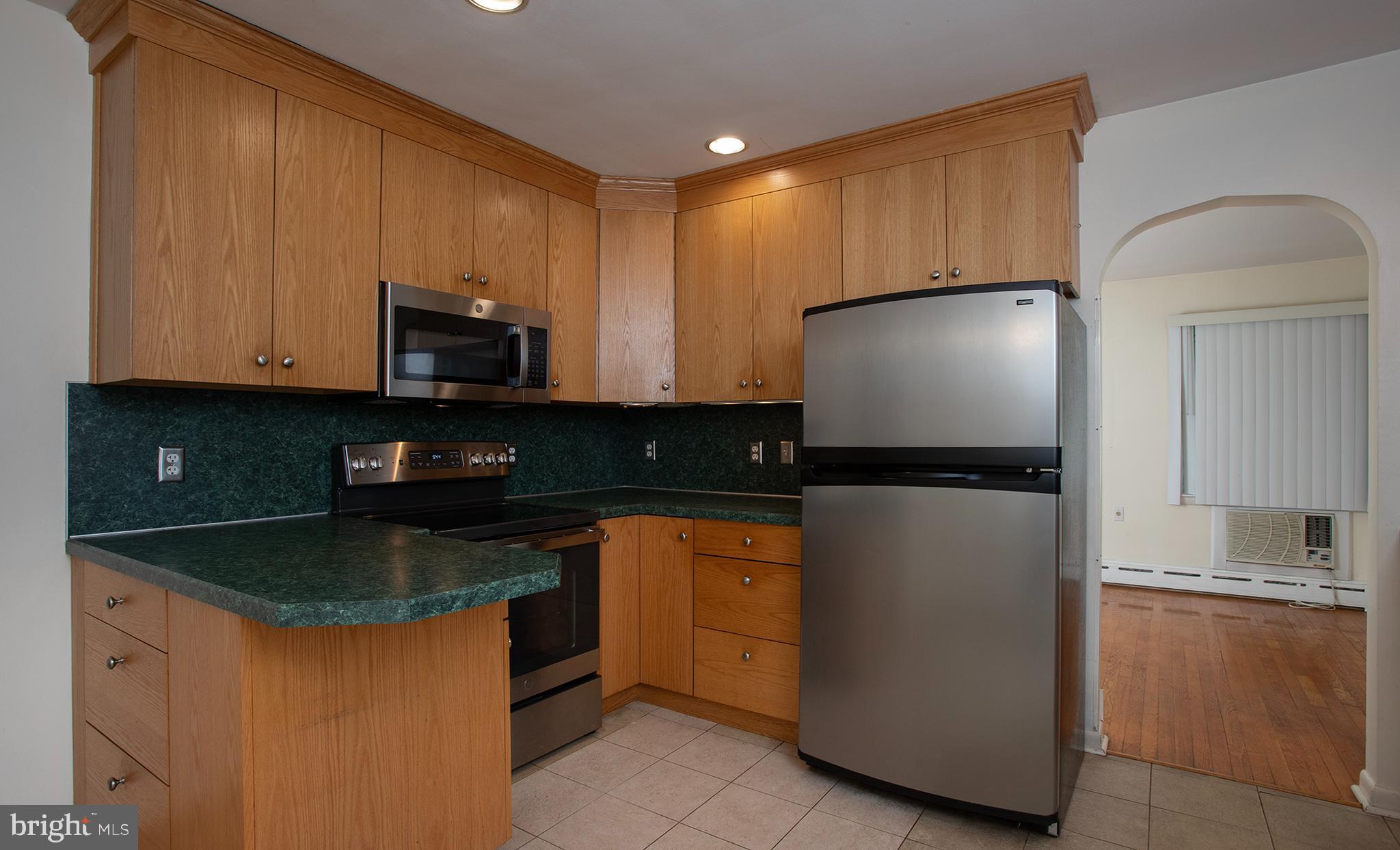 4306 Lakeview Road Harrisburg, PA 17112 - Photo 11 of 54 Stainless appliances