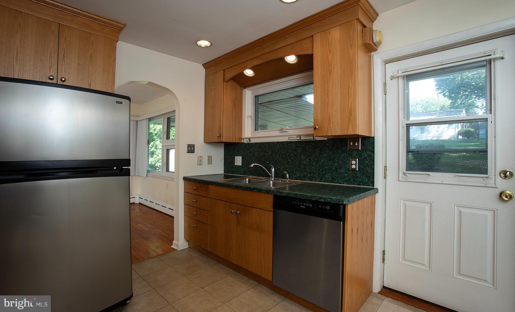 4306 Lakeview Road Harrisburg, PA 17112 - Photo 12 of 54 Gallery Image 12