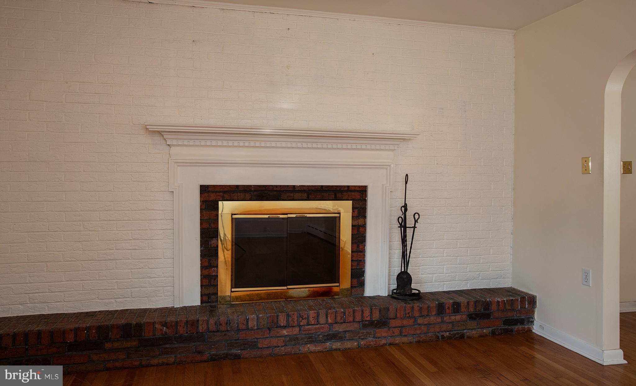 4306 Lakeview Road Harrisburg, PA 17112 - Photo 18 of 54 Wood fireplace