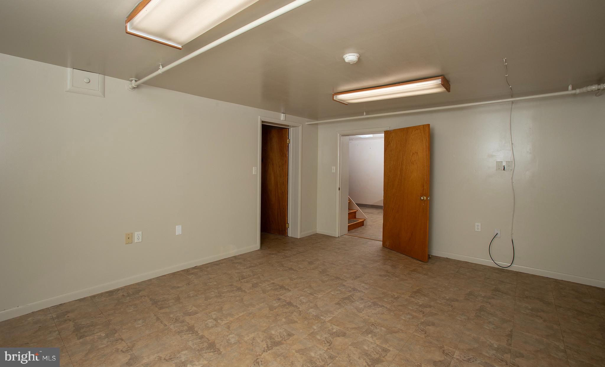 4306 Lakeview Road Harrisburg, PA 17112 - Photo 35 of 54 Gallery Image 35