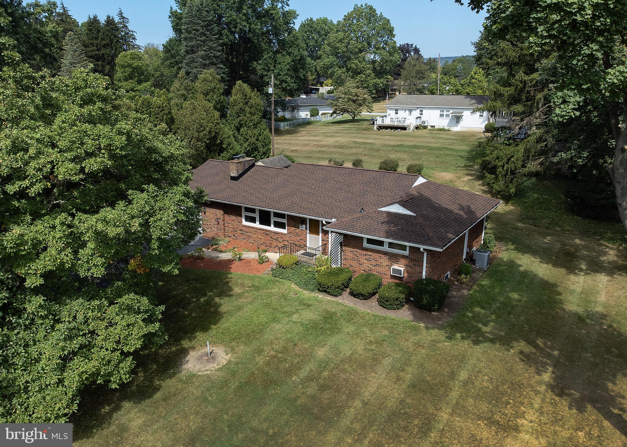 4306 Lakeview Road Harrisburg, PA 17112 - Photo 4 of 54 New roof in July 2023