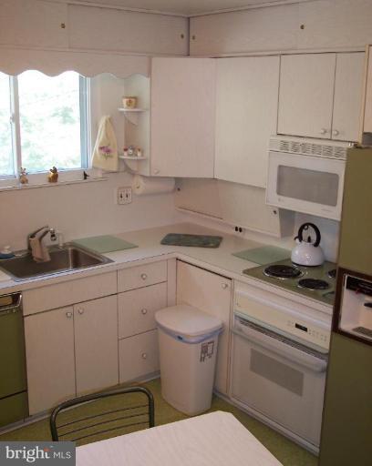 8816 Stephanie Road Randallstown, MD 21133 - Photo 5 of 19 Kitchen #2