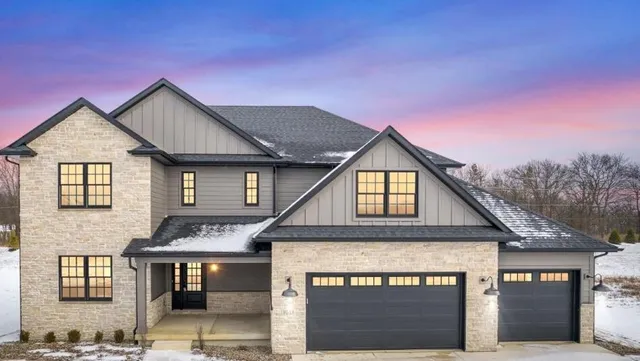 a house view with a outdoor space