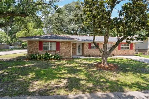 $259,900 | 6200 Stratford Place, New Orleans, LA 70131