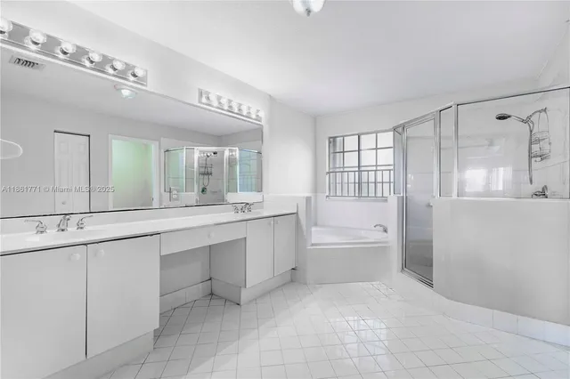 $4,700 | 11552 Northwest 69th Terrace, Doral, FL 33178