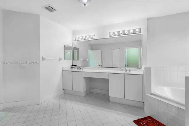 $4,700 | 11552 Northwest 69th Terrace, Doral, FL 33178