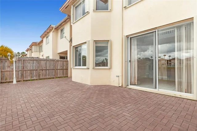 $4,700 | 11552 Northwest 69th Terrace, Doral, FL 33178