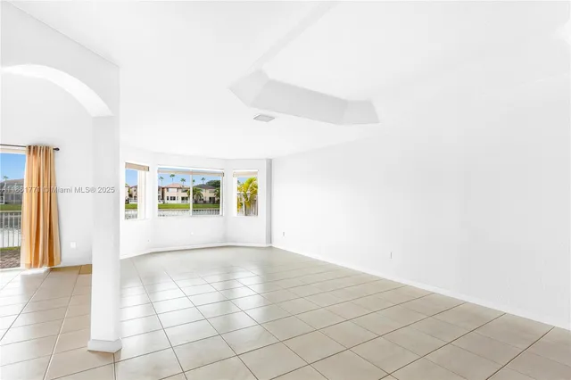 $4,700 | 11552 Northwest 69th Terrace, Doral, FL 33178