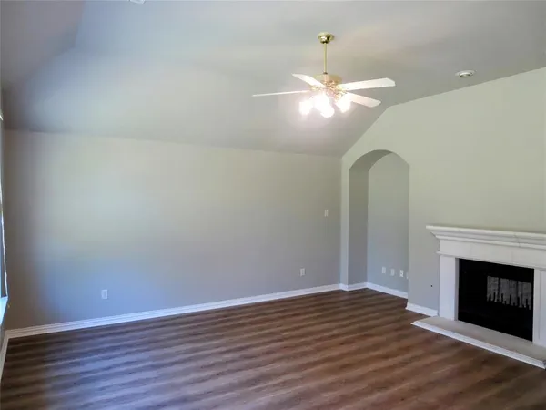 $2,900 | 8376 Davis Drive, Frisco, TX 75036