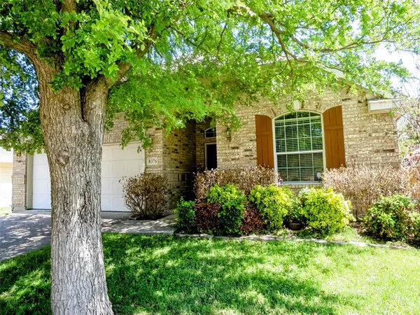 $2,900 | 8376 Davis Drive, Frisco, TX 75036