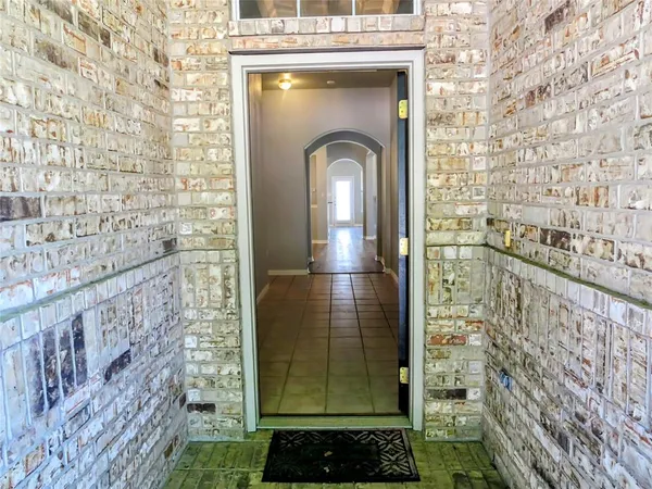 $2,900 | 8376 Davis Drive, Frisco, TX 75036