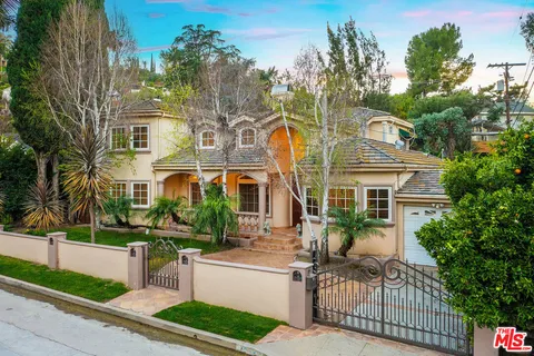 $3,395,000 | 4063 Benedict Canyon Drive, Sherman Oaks, CA 91423