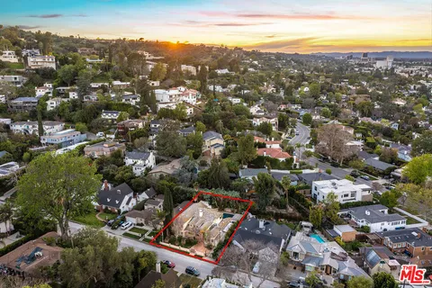 $3,395,000 | 4063 Benedict Canyon Drive, Sherman Oaks, CA 91423