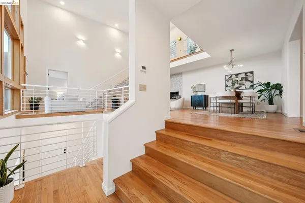 $1,299,000 | 6869 Bristol Drive, Berkeley, CA 94705