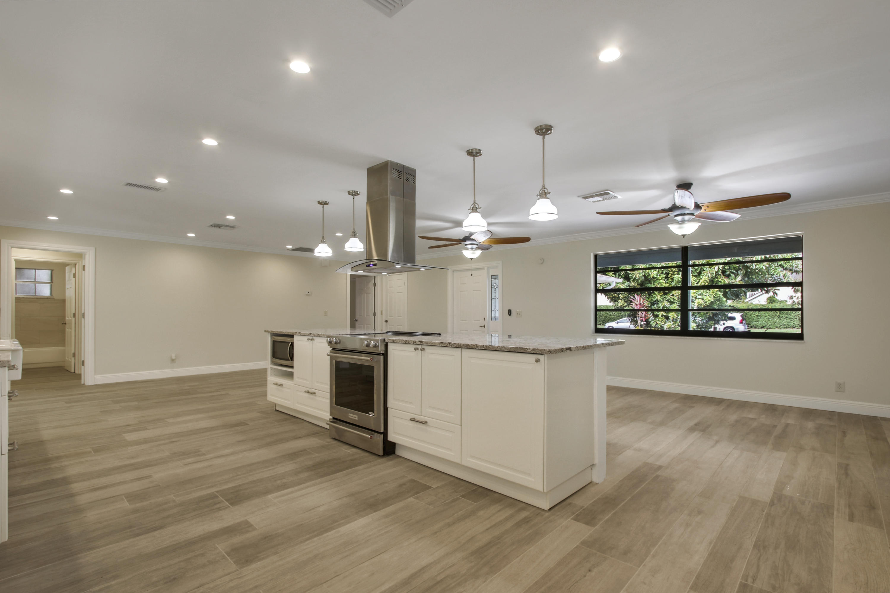 19946 North Riverside Drive Jupiter, FL 33469 - Photo 8 of 30 House 1-3