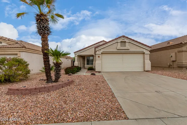 $1,700 | 11338 West Austin Thomas Drive, Surprise, AZ 85378