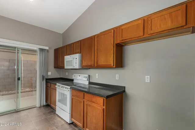 $1,700 | 11338 West Austin Thomas Drive, Surprise, AZ 85378