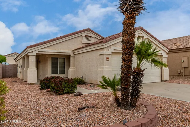 $1,700 | 11338 West Austin Thomas Drive, Surprise, AZ 85378