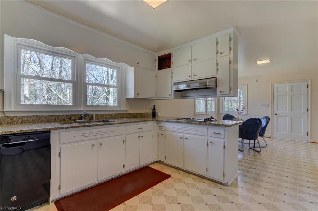 6206 Ballinger Road Greensboro, NC 27410 - Photo 6 of 30 Gallery Image 6