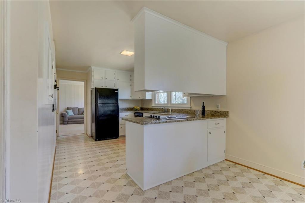 6206 Ballinger Road Greensboro, NC 27410 - Photo 8 of 30 Gallery Image 8